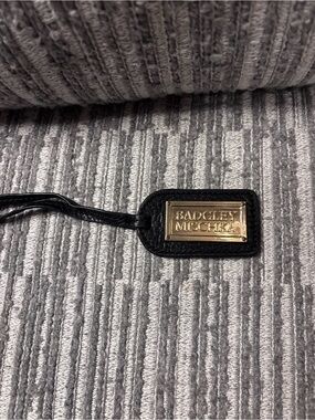 Badgley Mischka Black Pebbled Leather Luggage Tag